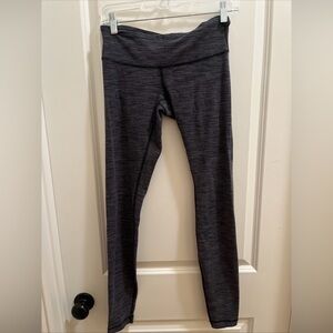 Lululemon Wunder Under Low-Rise Tight in heathered black 28” sz 4